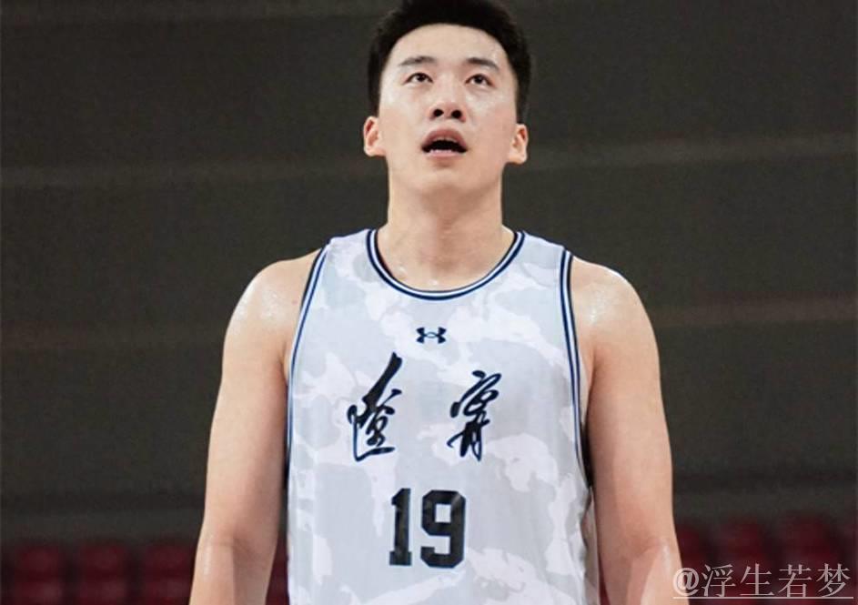 锋线新秀初登场 王俊杰成中国男篮新期待