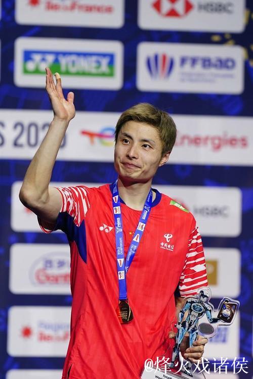 羽毛球世锦赛:石宇奇力克拉克什亚挺进男单32强 羽毛球世锦赛:石宇奇力克拉克什亚挺进男单32强