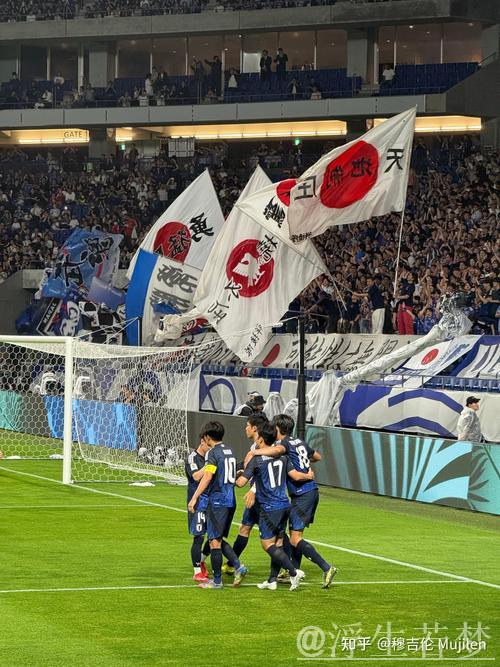 日本6-0大胜印尼获小组头名,印尼第4晋级下一阶段 日本6-0大胜印尼获小组头名,印尼第4晋级下一阶段